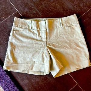 Limited‎ women’s shorts